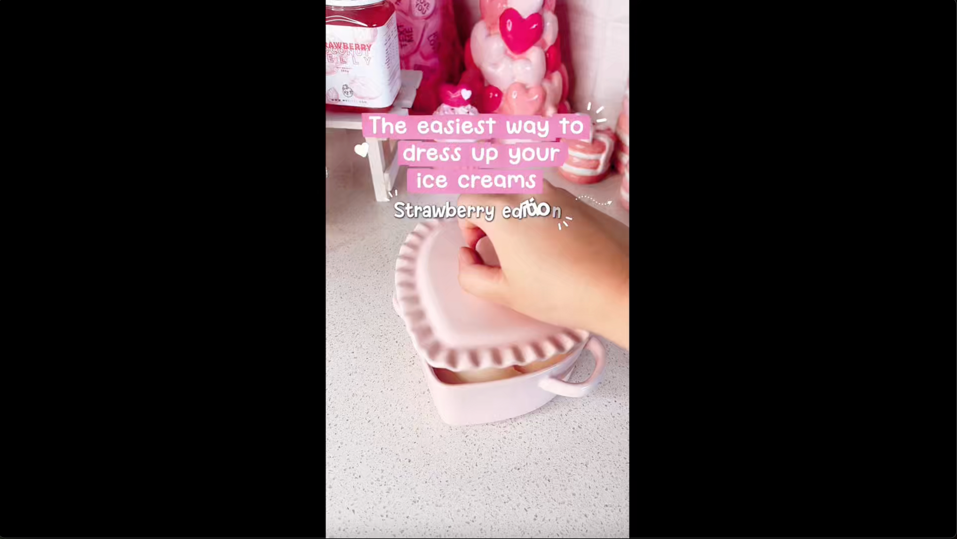 Load video: You can easily bedazzle your summer treats with delicious topping from kitts’! 🍓☀️⛱️ Easiest way to dress up your ice creams (strawberry edition)
